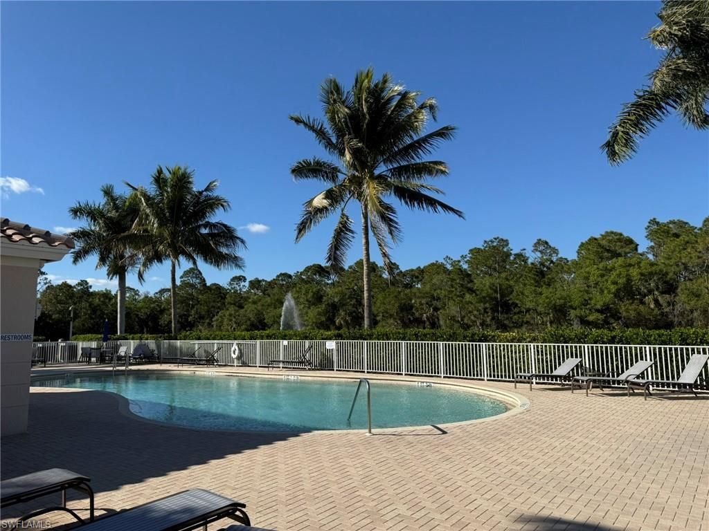 1376 Weeping Willow Ct, Cape Coral, FL 33909 Photo