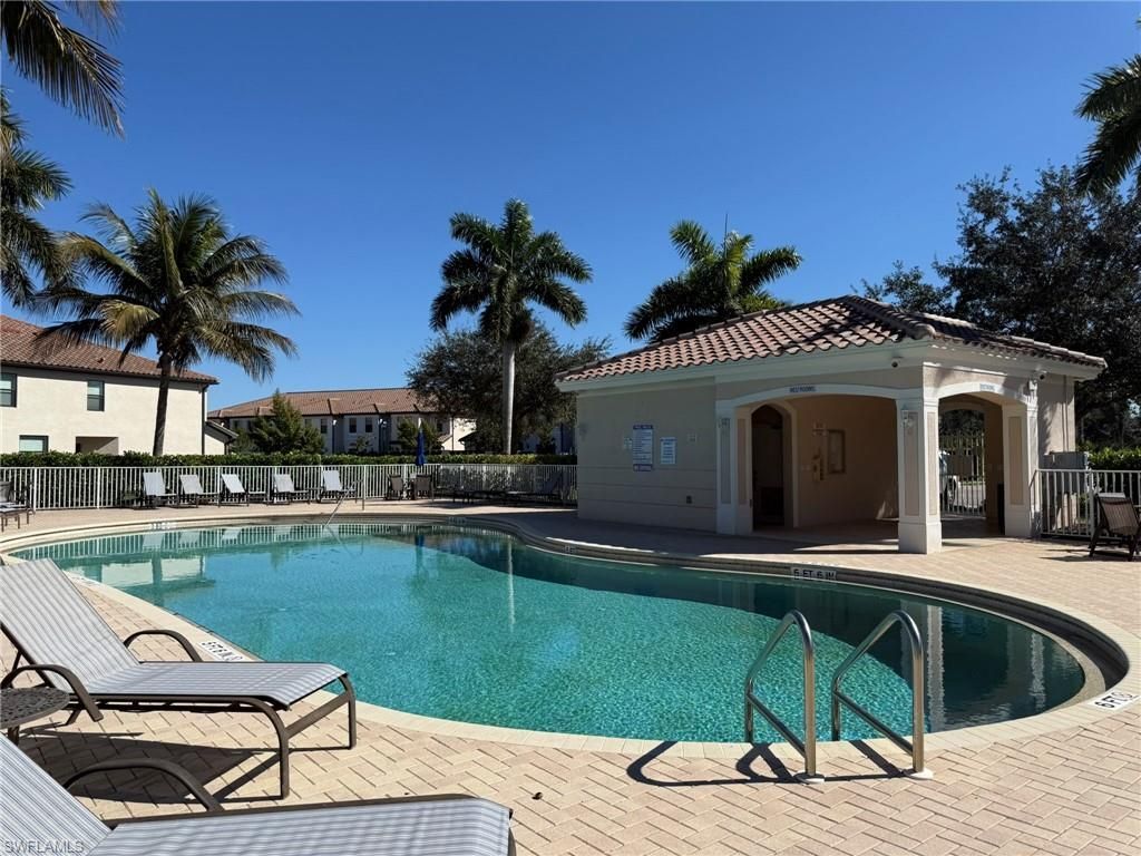 1376 Weeping Willow Ct, Cape Coral, FL 33909 Photo