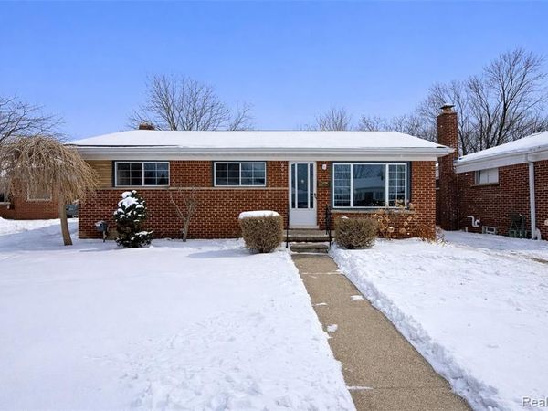 29215 Badelt Street, Westland, MI 48185