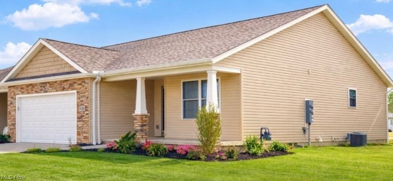 9389 Towpath Trail, Seville, OH 44273