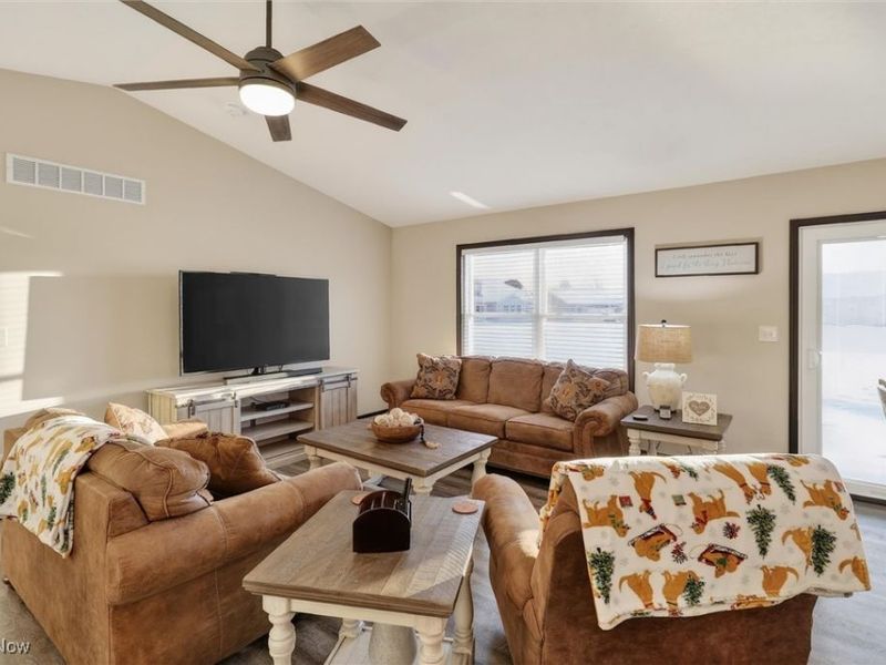 9389 Towpath Trail, Seville, OH 44273 Photo 11