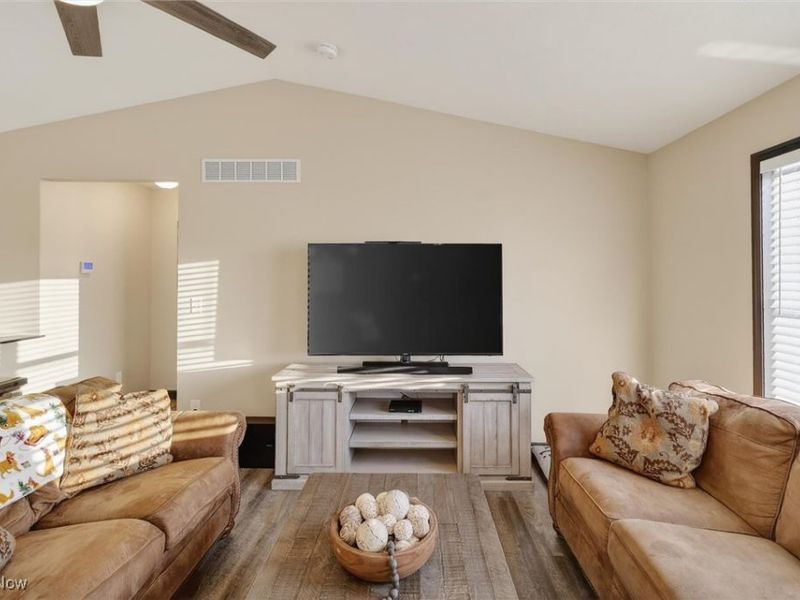 9389 Towpath Trail, Seville, OH 44273 Photo 14