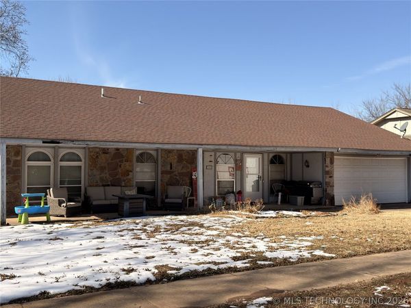 7004 S Date Avenue E, Broken Arrow, OK 74011