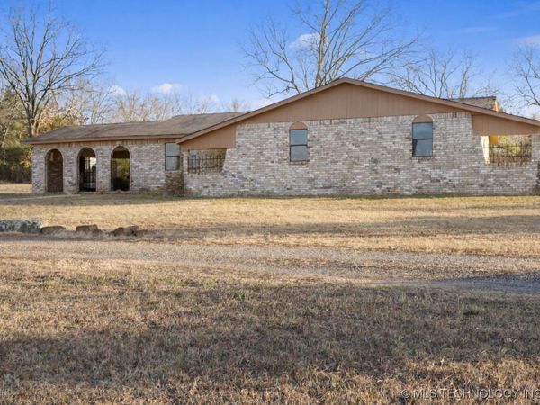 606 E Main, Rattan, OK 74562