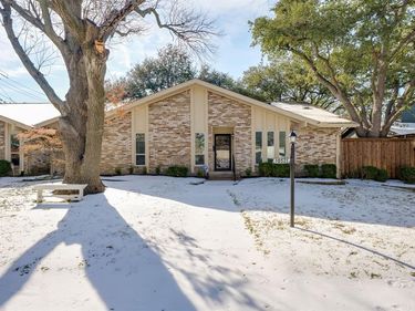 10521 Sandpiper Lane, Dallas, TX 75230