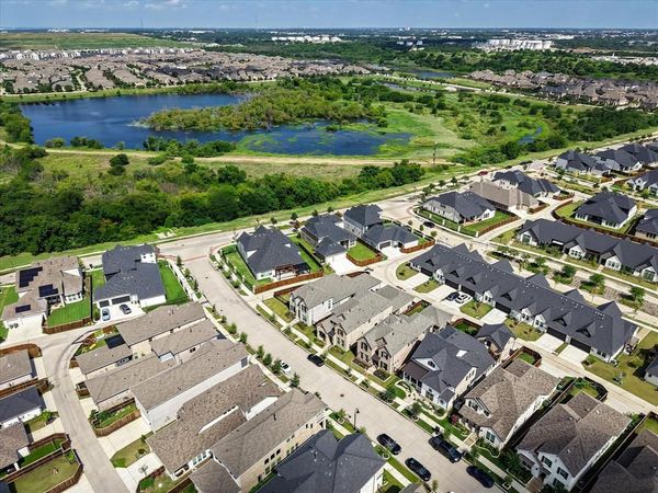 1429 Cypress Thorn Drive, Arlington, TX 76005