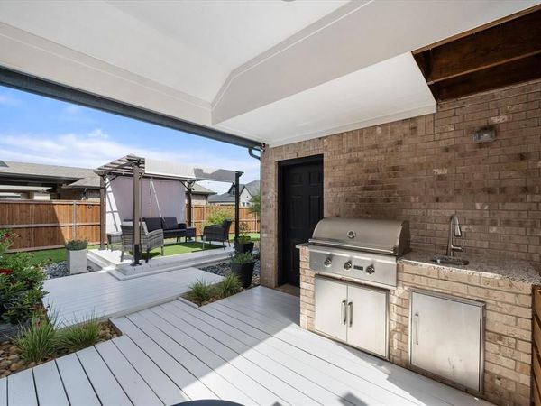 1429 Cypress Thorn Drive, Arlington, TX 76005