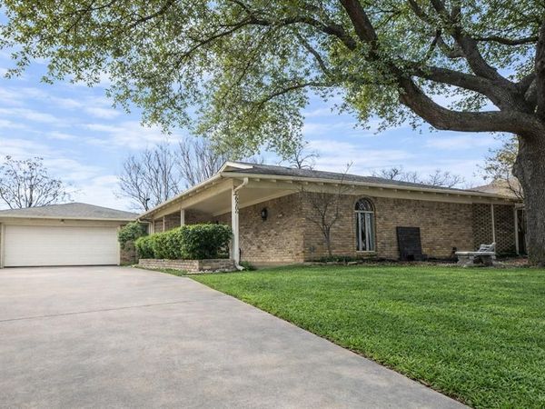6209 Trail Lake Drive, Fort Worth, TX 76133
