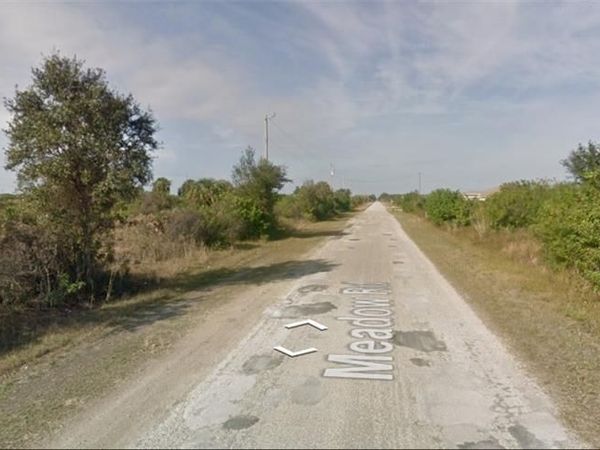 3362 Meadow RD, LEHIGH ACRES, FL 33974