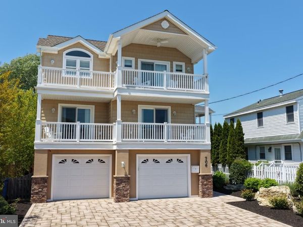 706 S BAY AVENUE, BEACH HAVEN, NJ 08008