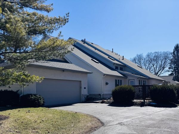 2132 The Bluffs, Toledo, OH 43615