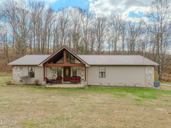 224 Lenz Drive, Kodak, TN 37764
