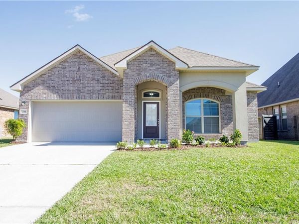 253 E LAKE Drive, Slidell, LA 70461