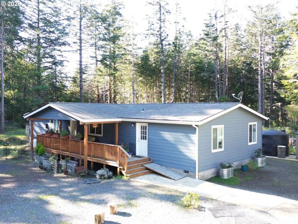 42035 OLD MILL RD, Port Orford, OR 97465