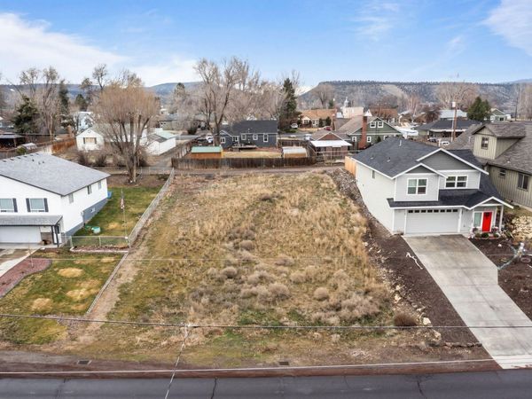 NE Loper Avenue, Unit Lot 25, Prineville, OR 97754