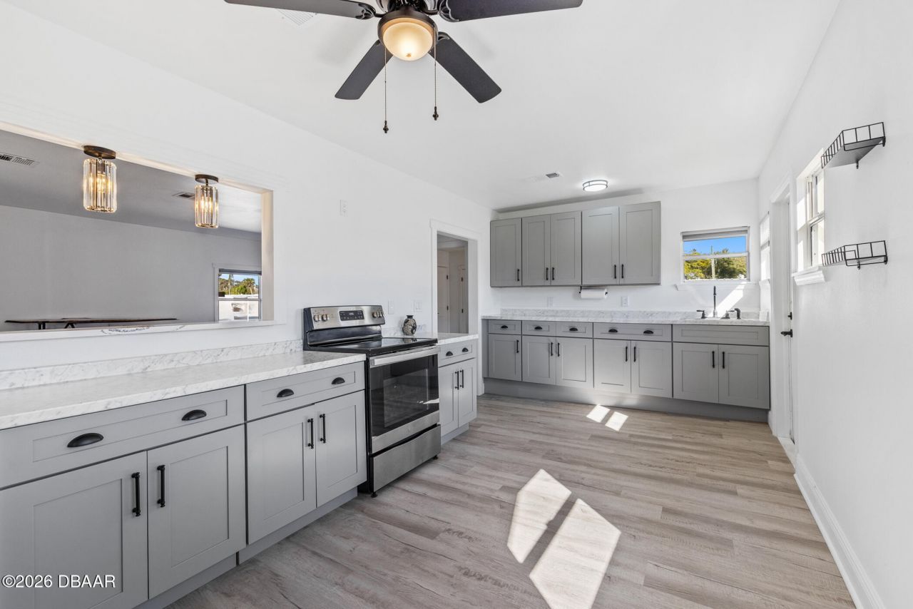 5305 S Ridgewood Avenue, Port Orange, FL 32127 Photo