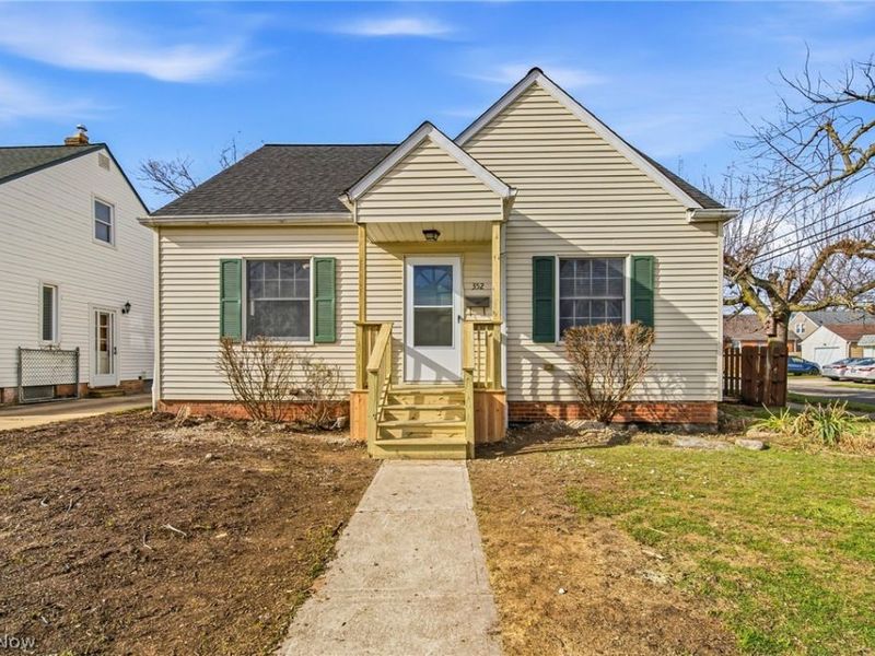 352 E 328th Street, Willowick, OH 44095 Photo 1