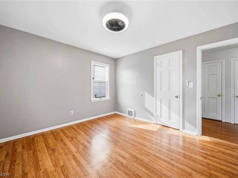 352 E 328th Street, Willowick, OH 44095 Photo 14