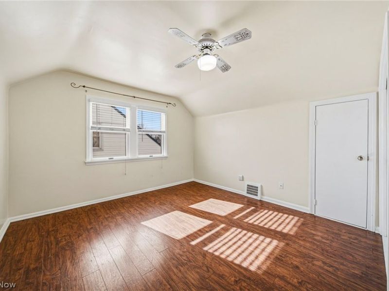 352 E 328th Street, Willowick, OH 44095 Photo 26