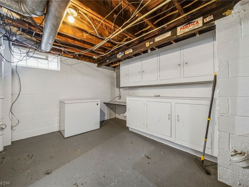 352 E 328th Street, Willowick, OH 44095 Photo 33