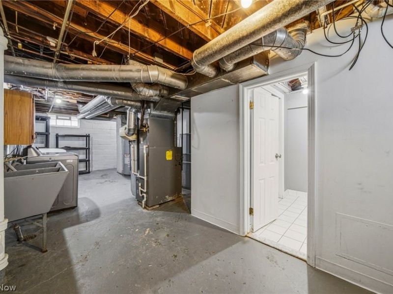 352 E 328th Street, Willowick, OH 44095 Photo 34