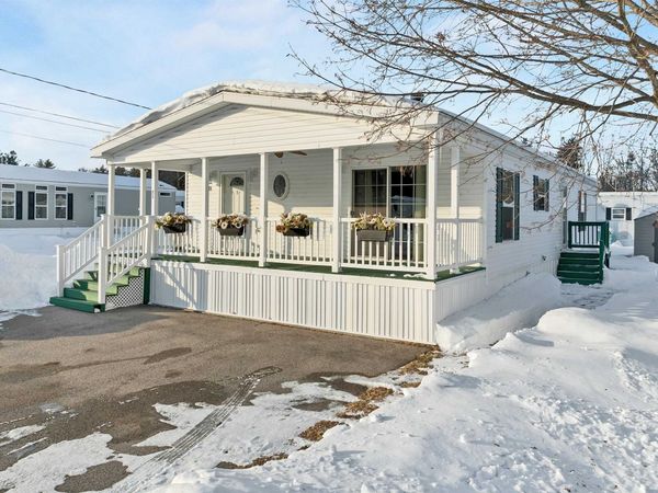 71 Caddy Drive, Salem, NH 03079