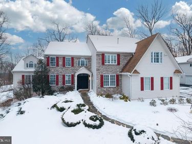 2104 SQUIRREL HILL ROAD, SCHWENKSVILLE, PA 19473