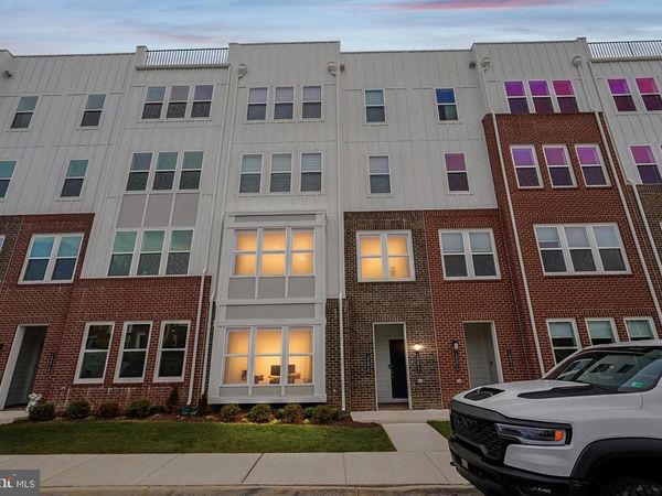 19820 LAVENDER DUST SQUARE, ASHBURN, VA 20147