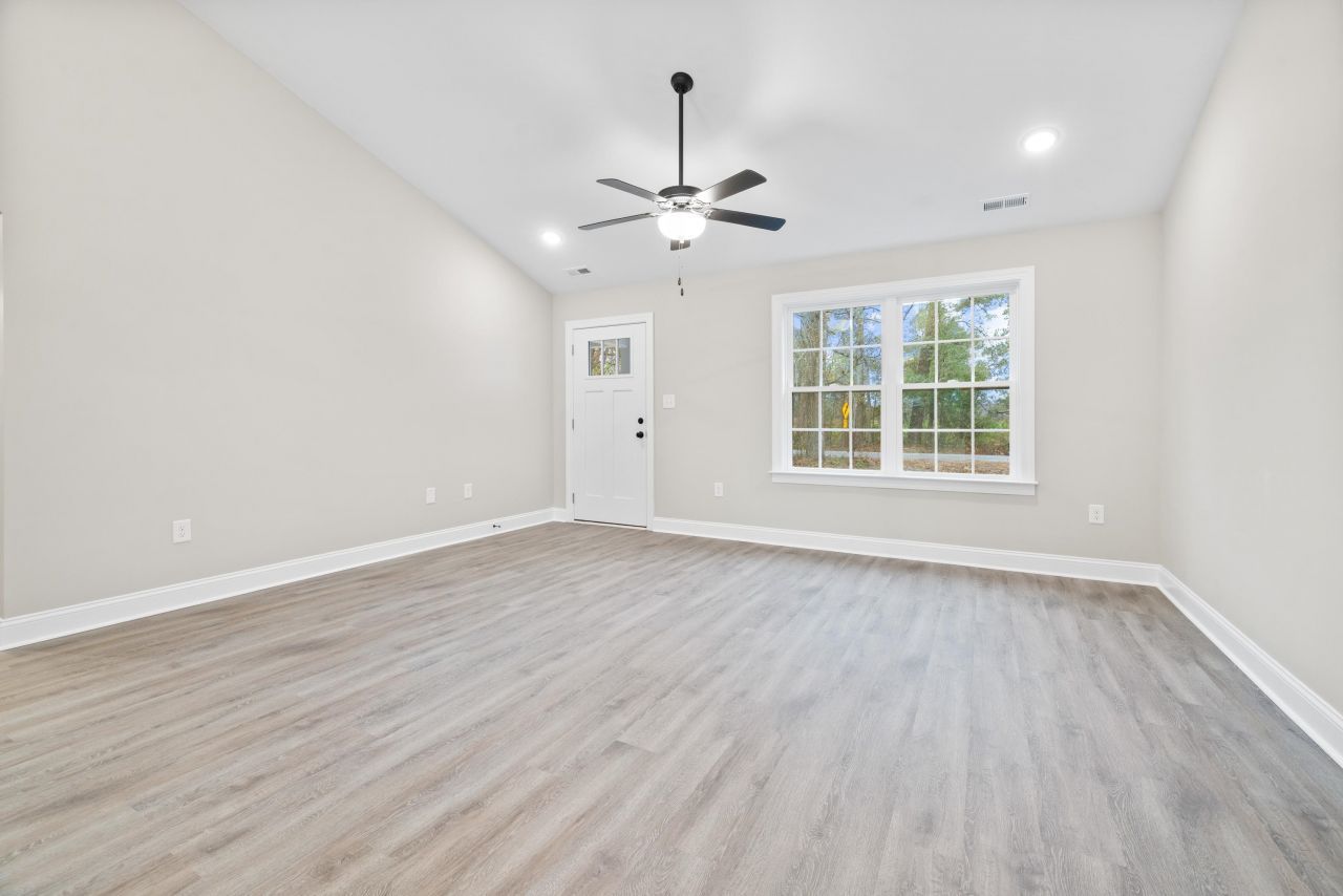 3960 Green Sea Rd. Photo 8