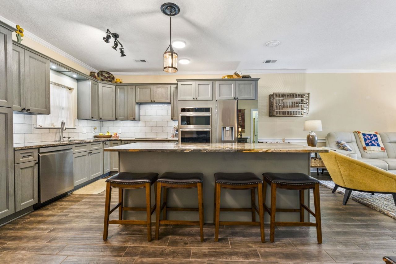 4823 Orchid Way Photo 8