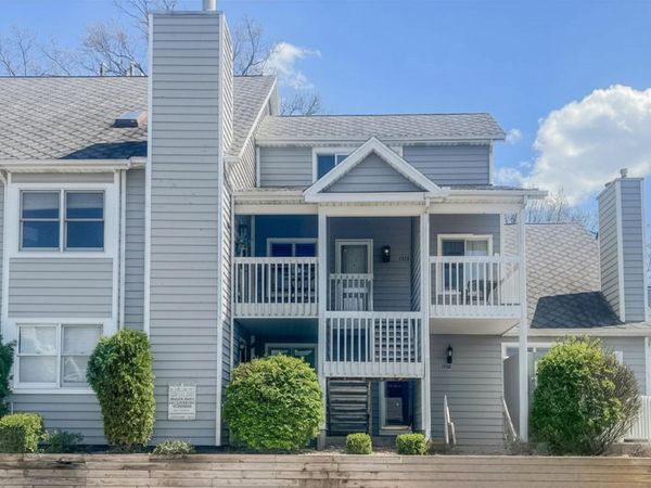 1514 N Oakhill Drive, South Bend, IN 46637