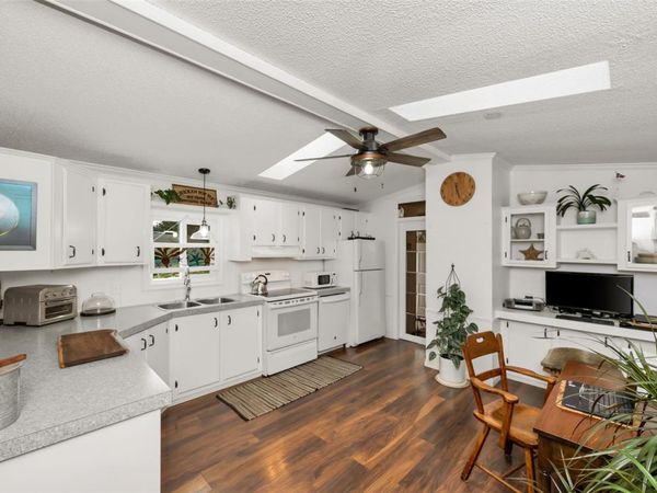 2779 Stautw Rd, Unit 222, Central Saanich, BC V8M 2C8