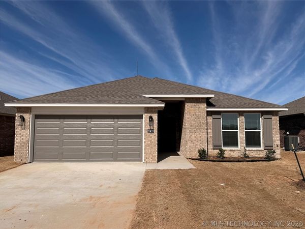 27173 E 109th Street S, Coweta, OK 74429