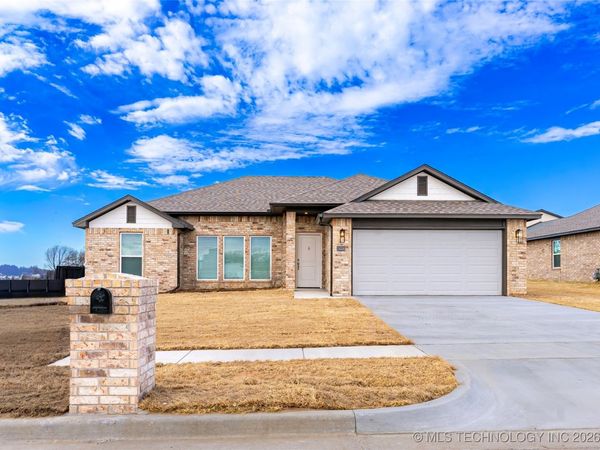 15030 S Poplar Street, Glenpool, OK 74033