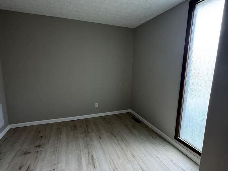 2814 Stonehenge Drive, Columbus, OH 43224 Photo 17