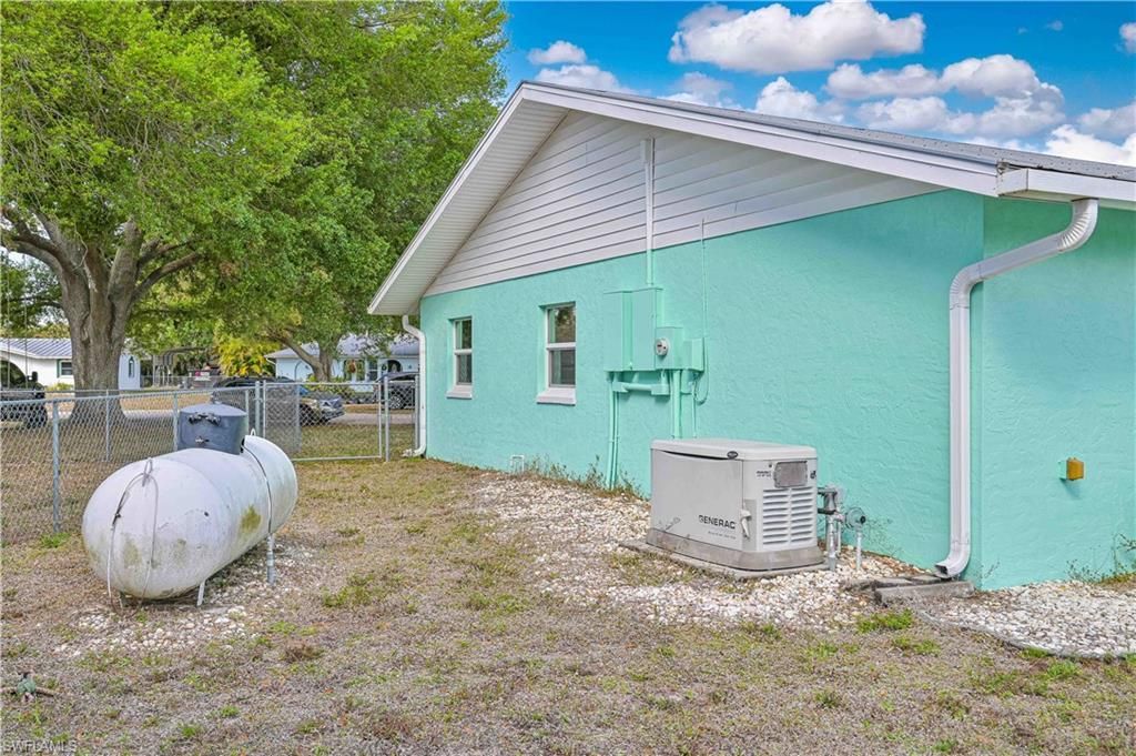 15830 Jade Ct N, North Fort Myers, FL 33917 Photo