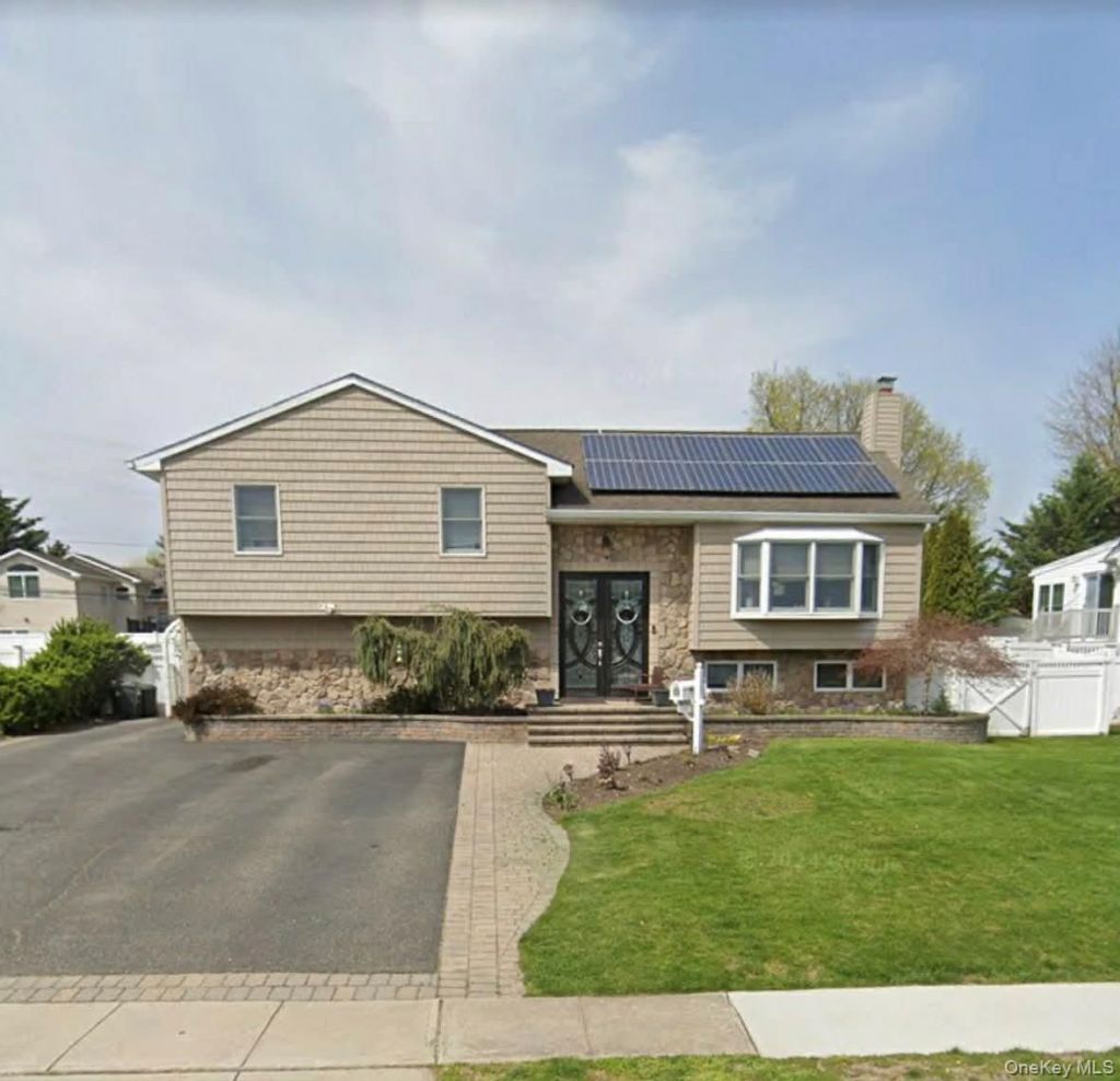 46 Harvest Lane, Commack, NY 11725 Main Photo