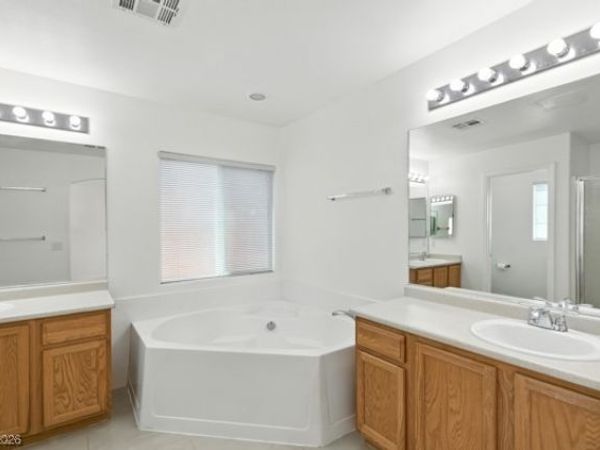 7369 Chrome Hill Street , Las Vegas, NV 89139