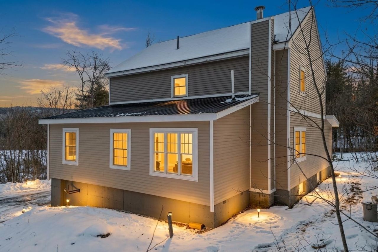 738 Old Hillsboro Road, Henniker, NH 03244 Main Photo