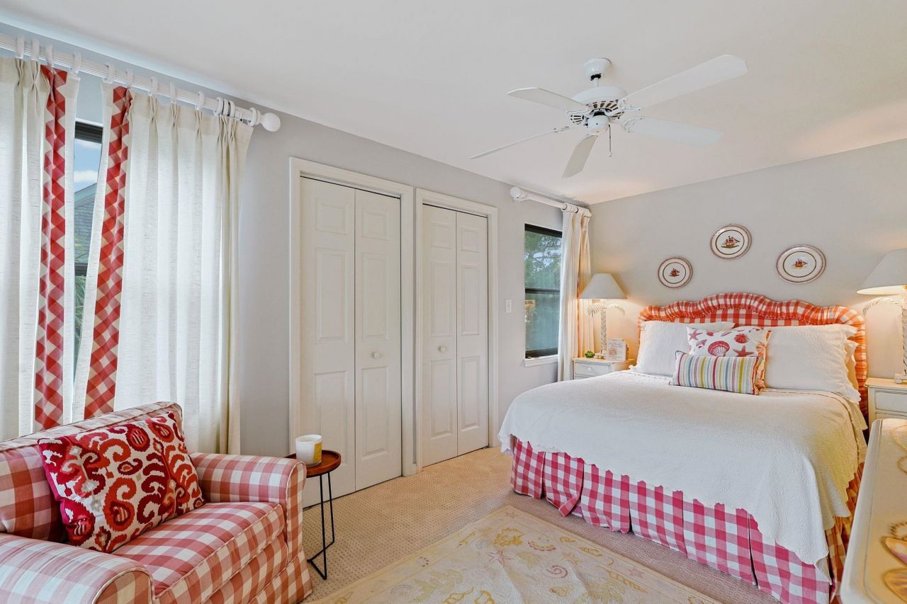 24 Frigate Ct. Photo 10