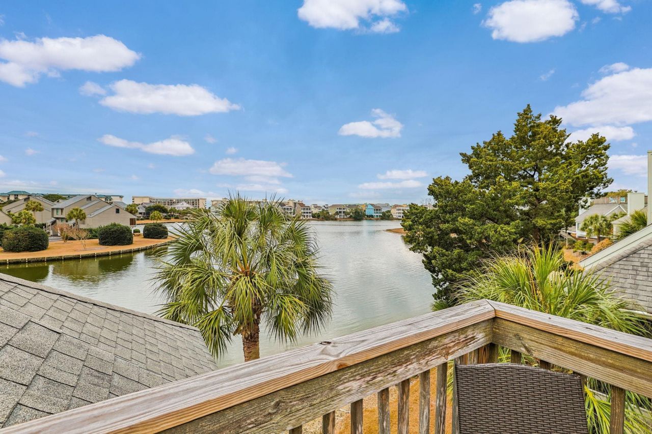 24 Frigate Ct. Photo 24