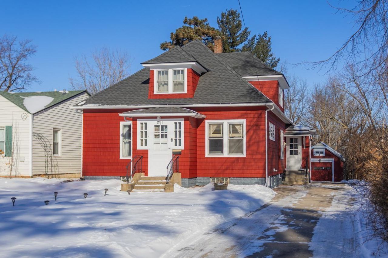 1929 Margaret Street, Saint Paul, MN 55119 Main Photo