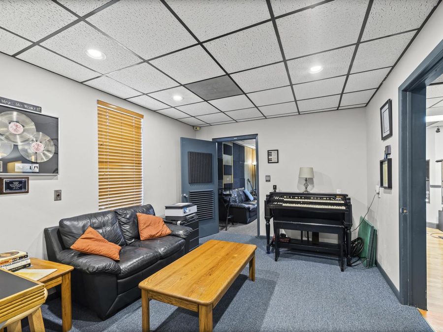 Property Image 27