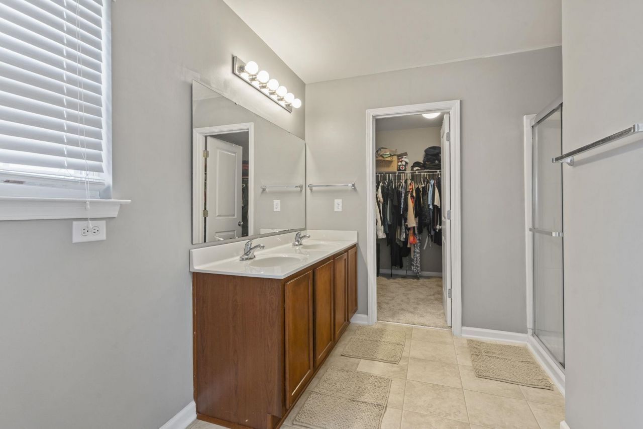 1004 Woodall Ct. Photo 18