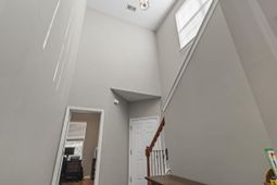 1004 Woodall Ct. photo 4