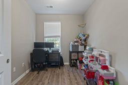1004 Woodall Ct. photo 4