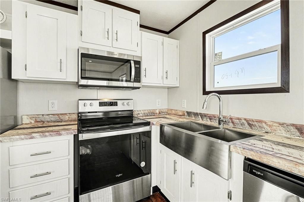 69 Emily Ln, Fort Myers Beach, FL 33931 Photo