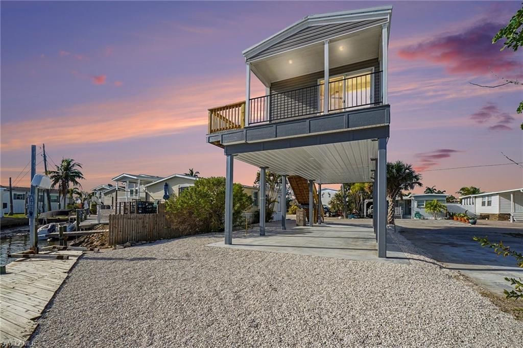 69 Emily Ln, Fort Myers Beach, FL 33931 Photo