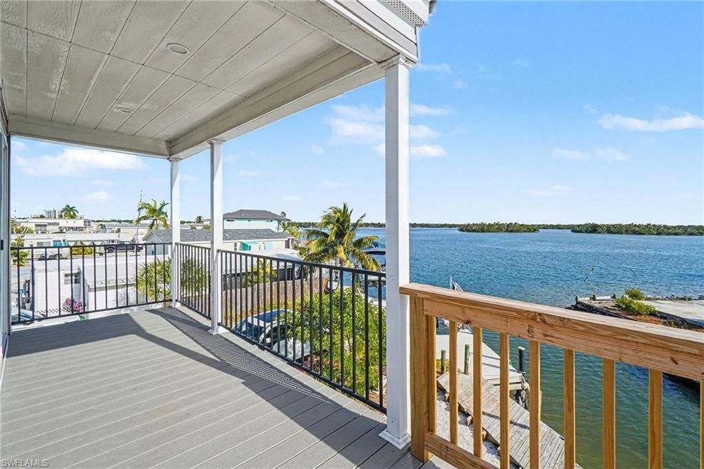 69 Emily Ln, Fort Myers Beach, FL 33931 Photo