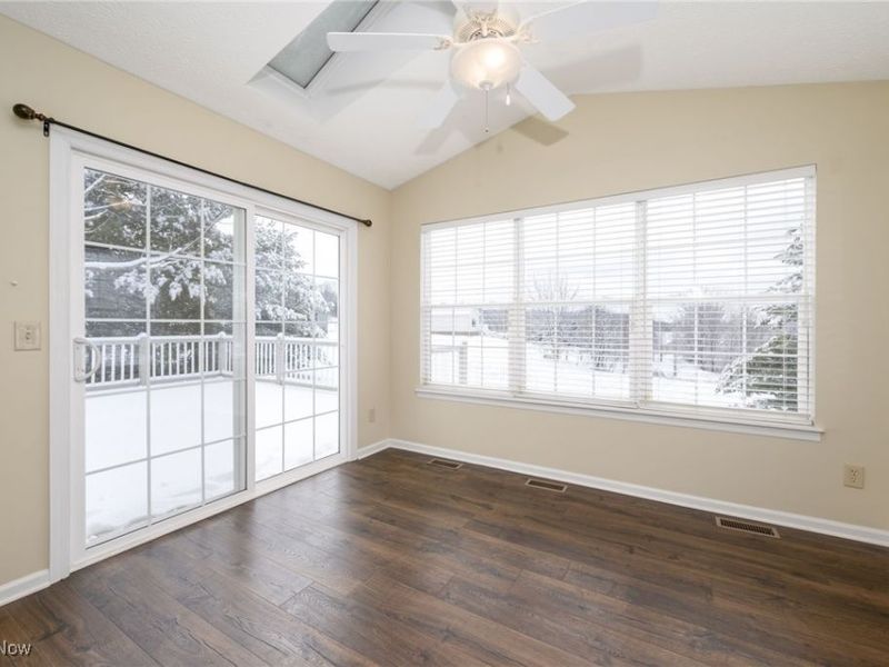 9234 Forest Trail Avenue NW, Massillon, OH 44647 Photo 12